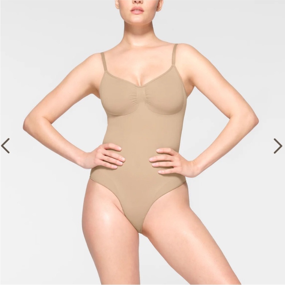 NWT Skim sculpt bodysuit